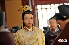 【历史故事】宋太祖赵匡胤：陈桥之乱后古往，以仁德治国，君权集中于一体