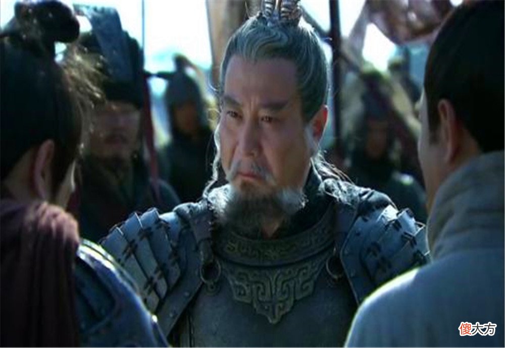 【爱历史】三国时期雄踞一方的诸侯，由于自己怯懦无能，成为死得最窝囊的人