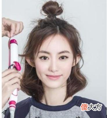 【时尚一点】丸子头过时了，今年流行“丸子烫”，洋气更显年轻，别还不知道