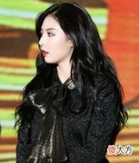 【时尚一点】这3种女人，天生就不适合留直发，建议弄卷，显年轻十岁