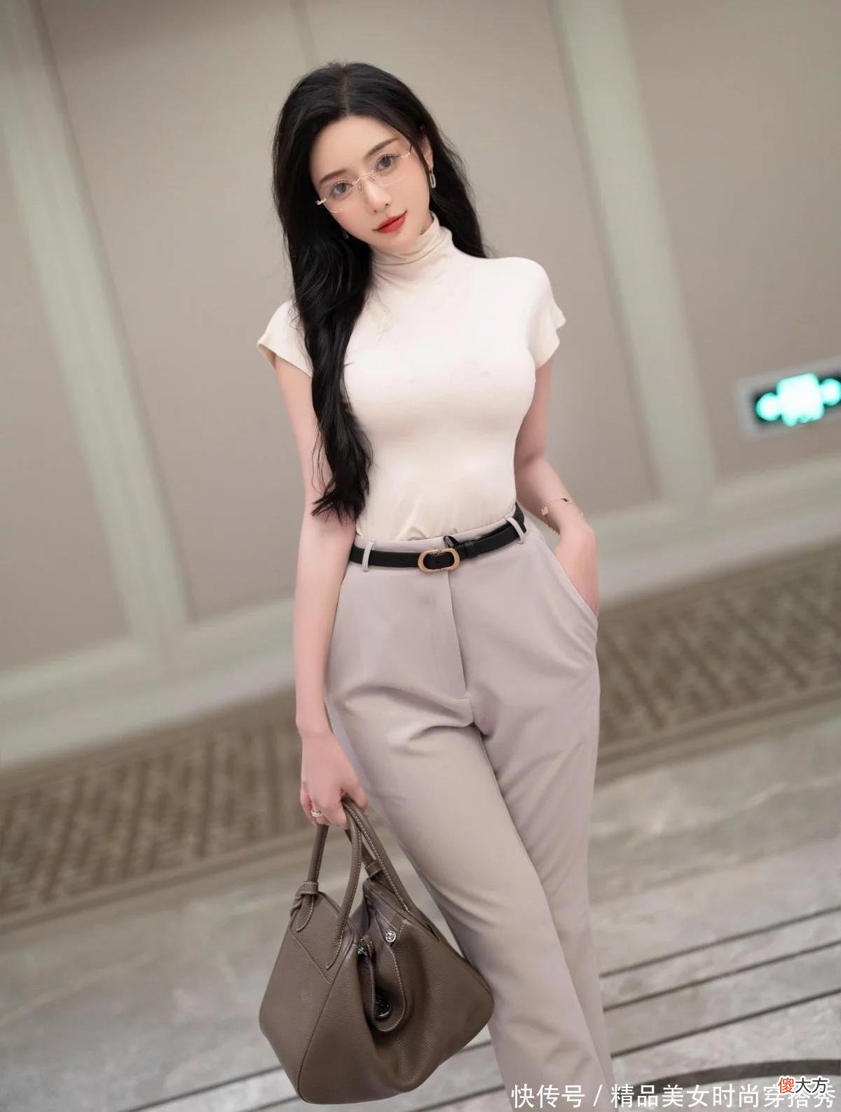 【就爱时尚】轻熟风的女生穿搭，满满的御姐范，不管是职场还是日常，都是OK的