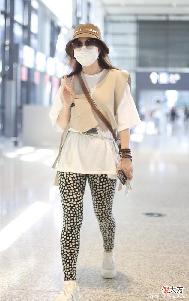 【时尚一点】30+女人不知咋选私服？照搬薛佳凝的造型