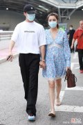 【时尚一点】麦迪娜的浅色系穿搭有什么好的建议？