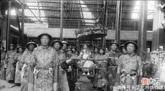 【爱历史】晚清珍贵历史老照片官员威风凛凛，穷人衣衫褴褛，图6让人心酸