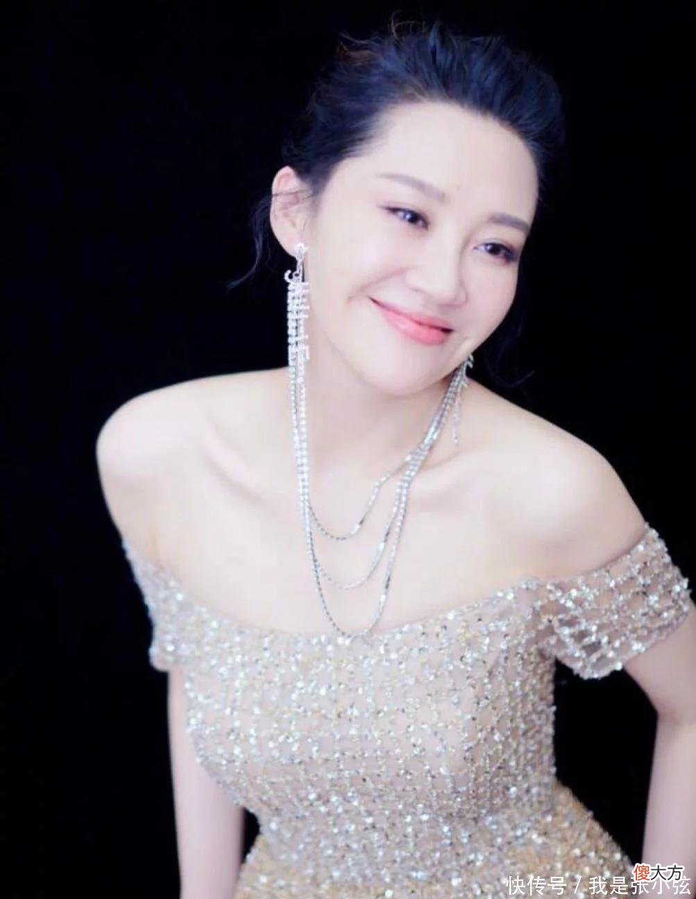 【就爱时尚】为什么有些女人越老越耐看？主要是这3方面的提升，才能优雅老去