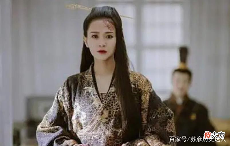 【爱历史】古代丢人刑罚，虽不疼但十分屈辱，现代的人们却很乐意花钱体验