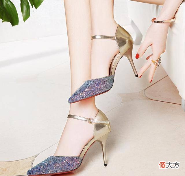【时尚一点】尖头一字带高跟鞋，舒适百搭显高挑身材，穿起来更有女人味
