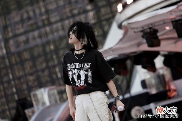 【时尚一点】西装套装男士如何穿搭才能提升自己的时尚感？