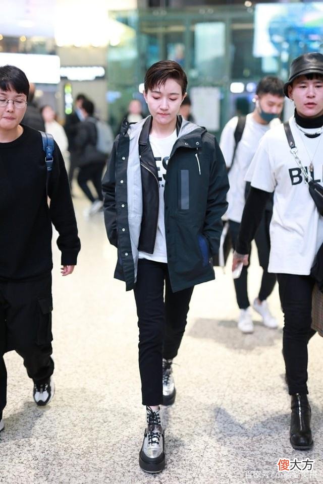【就爱时尚】短发女生如何穿搭才能展现出自己的魅力？