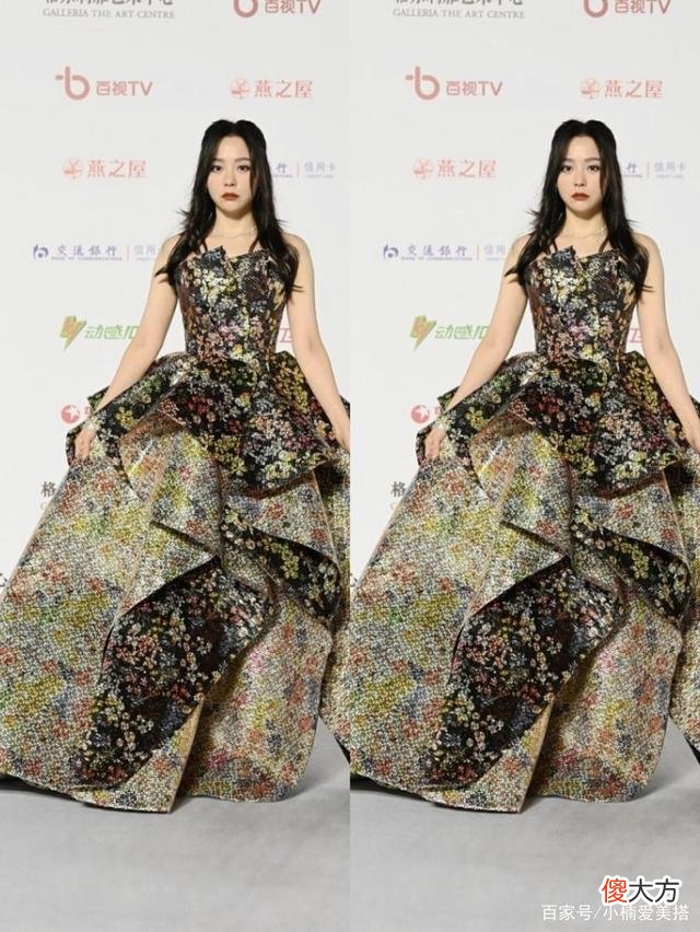 【时尚一点】身材好的小姐姐，如何选择抹胸短裙？