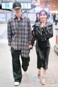 【就爱时尚】陈紫函的黑色皮衣怎么穿才能展现出自己的魅力？