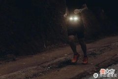 【时尚一点】NITECORE总能整点新花样——UT05腰灯套装