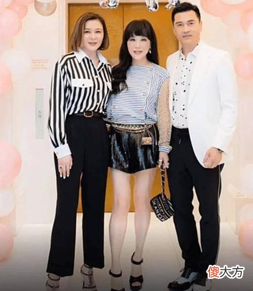 【时尚一点】杨晓娟的“上长下短”搭配技巧，和关之琳同框也不输