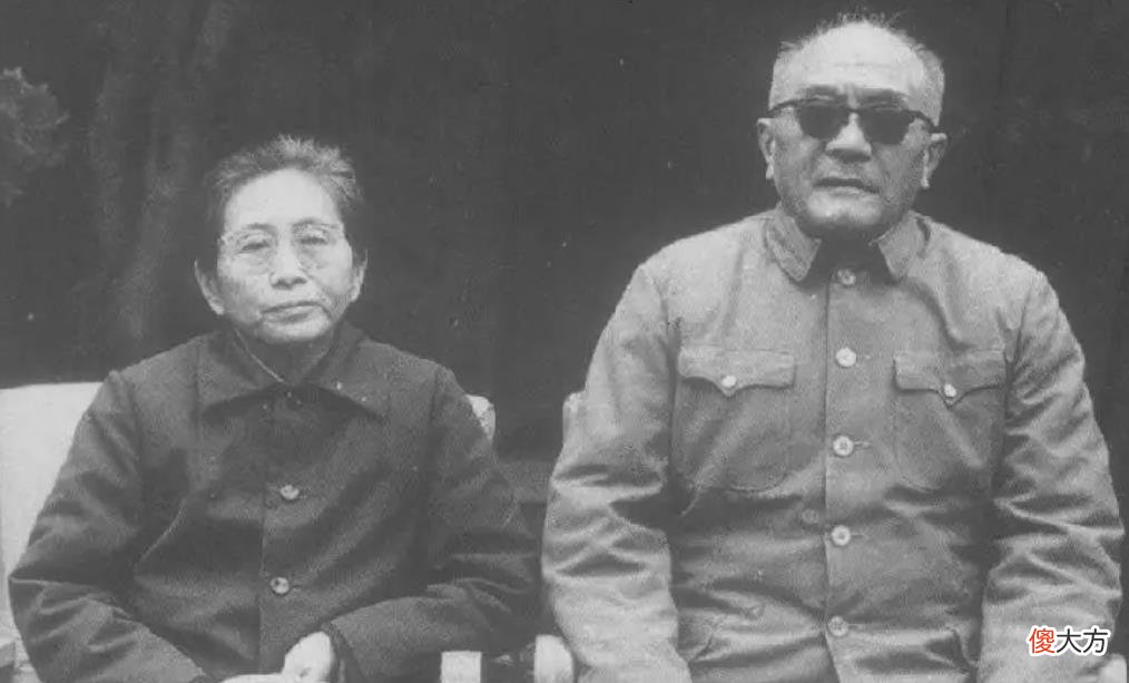 【爱历史】开国大将黄克诚的家风，立下两条规矩，亲哥哥来了也不给面子