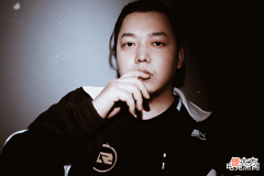 【游戏世界】居居石锤六点六回归AG,春季赛三强首发不变,狼队小胖成唯一变数