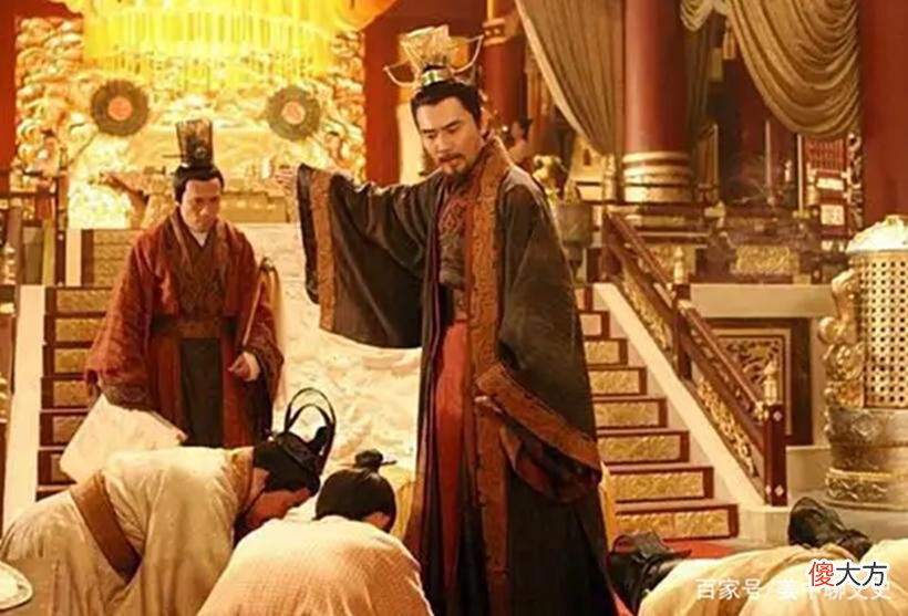 【历史故事】唐玄宗年过76岁，其子李亨却送他100个美女，2年后才知其阴险之处