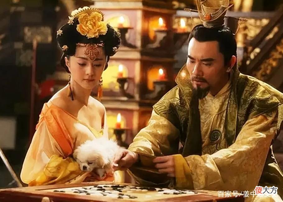 【历史故事】唐玄宗年过76岁，其子李亨却送他100个美女，2年后才知其阴险之处