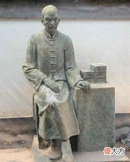 【爱历史】乾隆病重，一乡下郎中把脉后，大哭道：没救了！乾隆听罢，哈哈大笑：赏！重赏