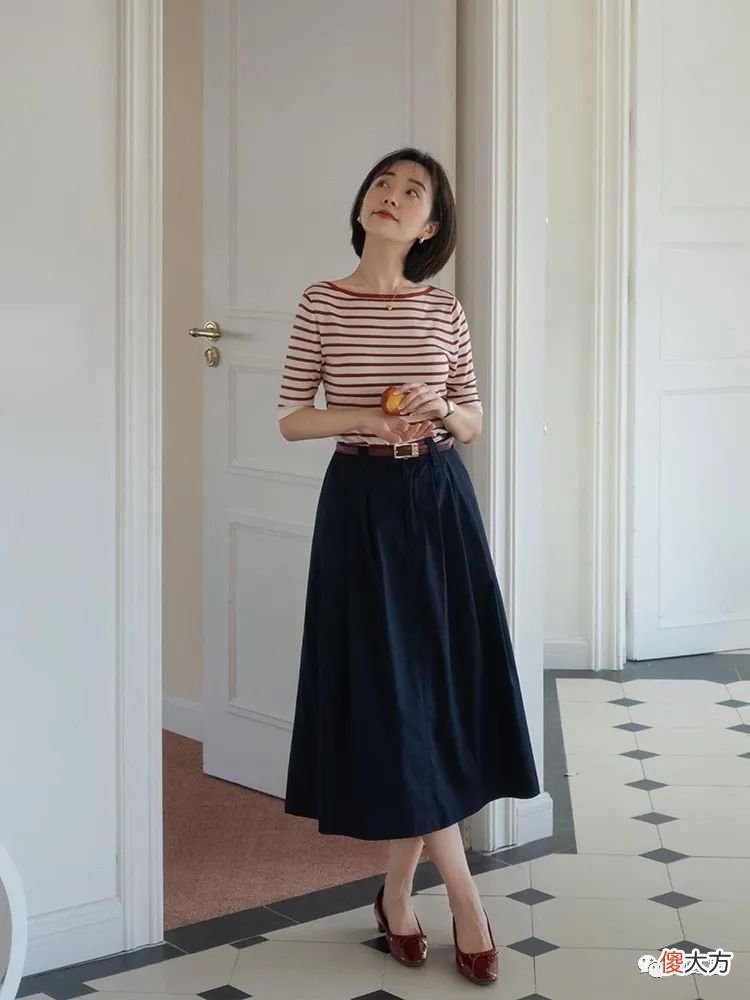 【时尚一点】时髦的女人夏天都不乱打扮，只需用这几款单品，轻松打造高级感