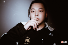 【游戏世界】居居石锤六点六回归AG，春季赛三强首发不变，狼队小胖成唯一变数