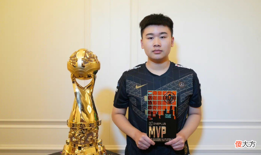 【游戏迷】T1下路MSI对线被击杀16次！宁王透露Rookie夏季赛很困难