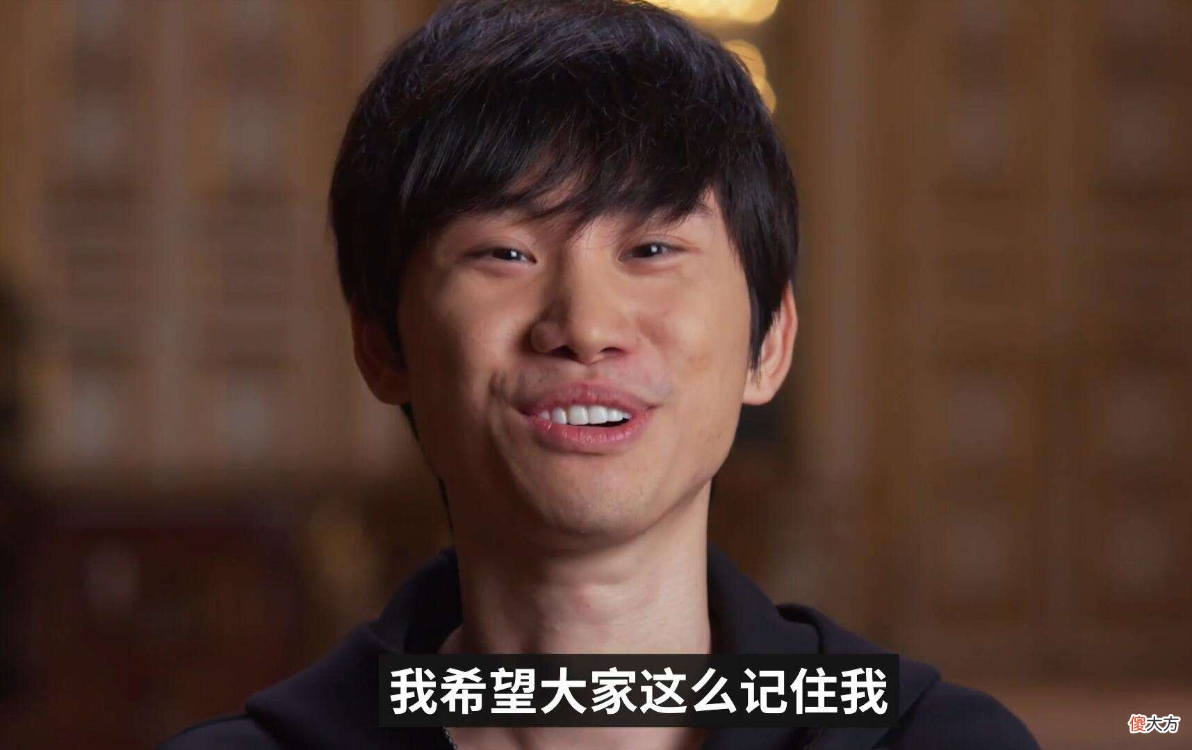 【游戏世界】Doinb晒学京剧照片，天选华子名不虚传，都开始弘扬传统文化了