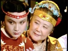 【历史故事】宝玉保护不了身边的人，是无能吗？象棋里的车马炮就是用来牺牲的