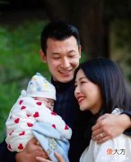 【就爱时尚】名媛朱珠晒女儿王珠宝，一家三口同框秀幸福