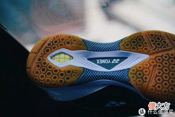 【时尚一点】Yonex(尤尼克斯) 65Z一代体验