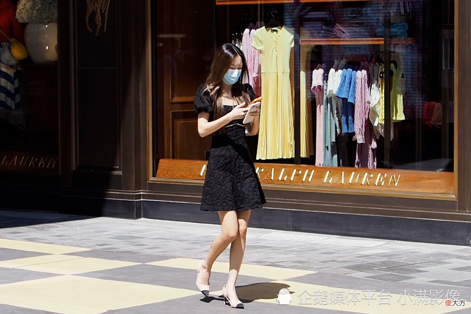 【时尚一点】连衣裙的款式颜色多种多样，如何选择？几位女生给予完美诠释
