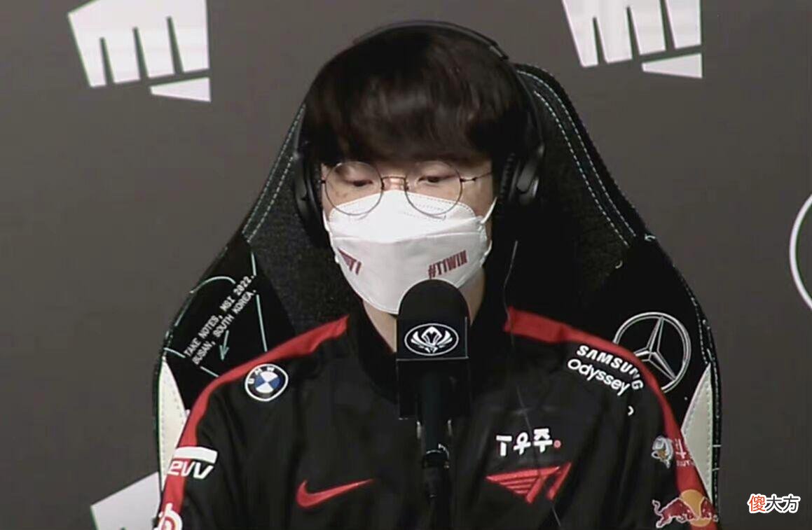 【游戏迷】前RNG中单花500巨款开团Faker，RNG老粉看笑了：果子哥怎么大方了