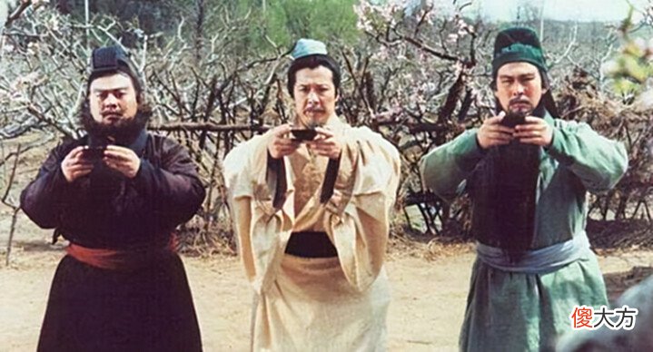 【爱历史】黄忠武艺强箭术高,为何封五虎将时,关羽对他还不满?