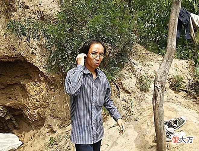 【历史故事】医科大学生隐居窑洞8年：闲时拉琴渴了喝溪水，没钱了打零工护理