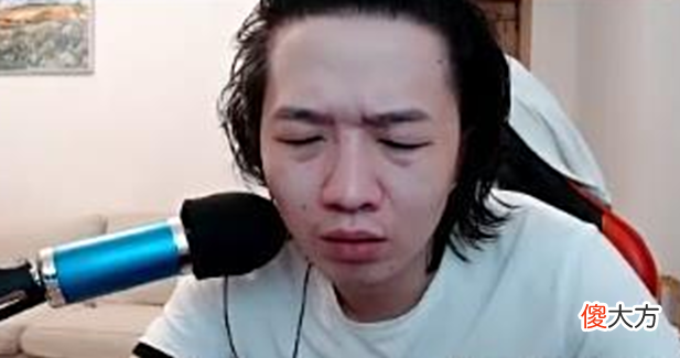【游戏世界】德华罕见八连胜，兴致勃勃偷看女主播，却因一事破防了