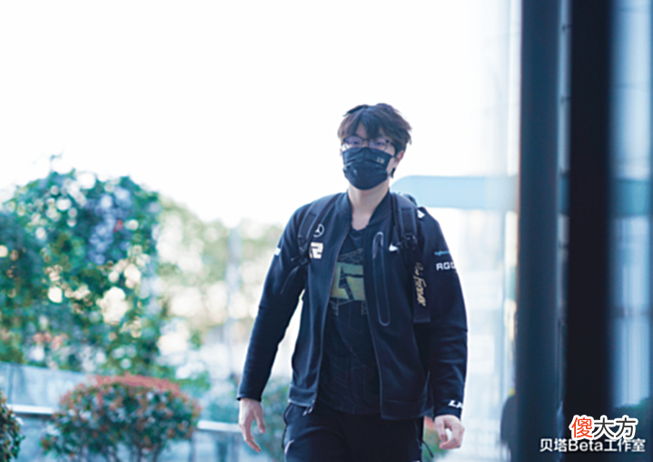 【游戏世界】韩网热议RNG和BLG互换上单:太好了!RNG拿不到今年S赛的冠军了