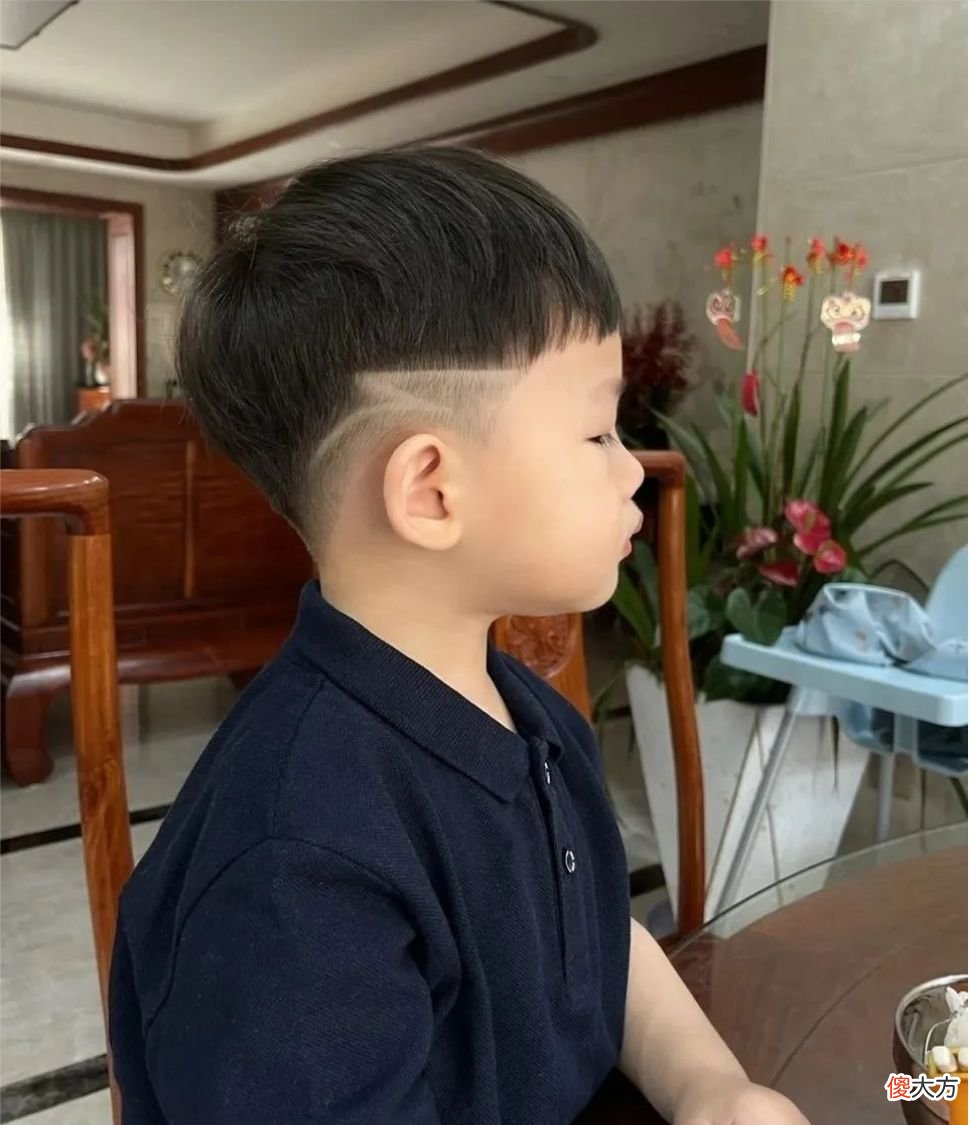 【就爱时尚】小男孩发型14款，很火很帅气，这个夏天你儿子值得拥有
