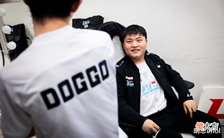 【游戏迷】LOL:宁王自曝试训结果,过了一个前五战队的试训,Rookie将缺席夏季赛