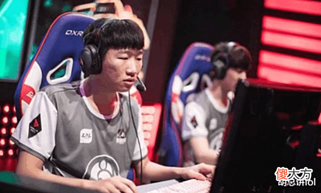 【游戏迷】LOL:宁王自曝试训结果,过了一个前五战队的试训,Rookie将缺席夏季赛