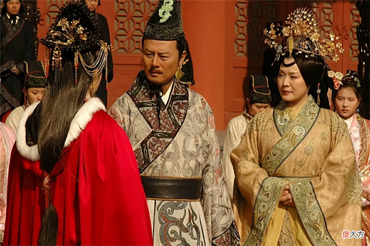 【爱历史】昭君出塞后，匈奴人是怎样对待她的？莫高窟一幅壁画揭示真相