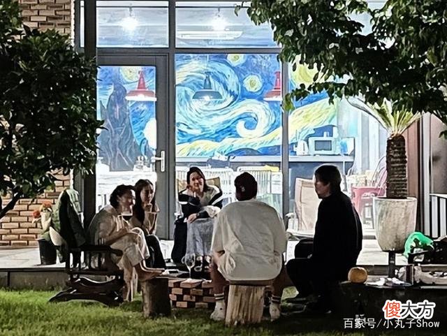 【时尚一点】孙艺珍玄彬夫妇婚后甜蜜同框美照