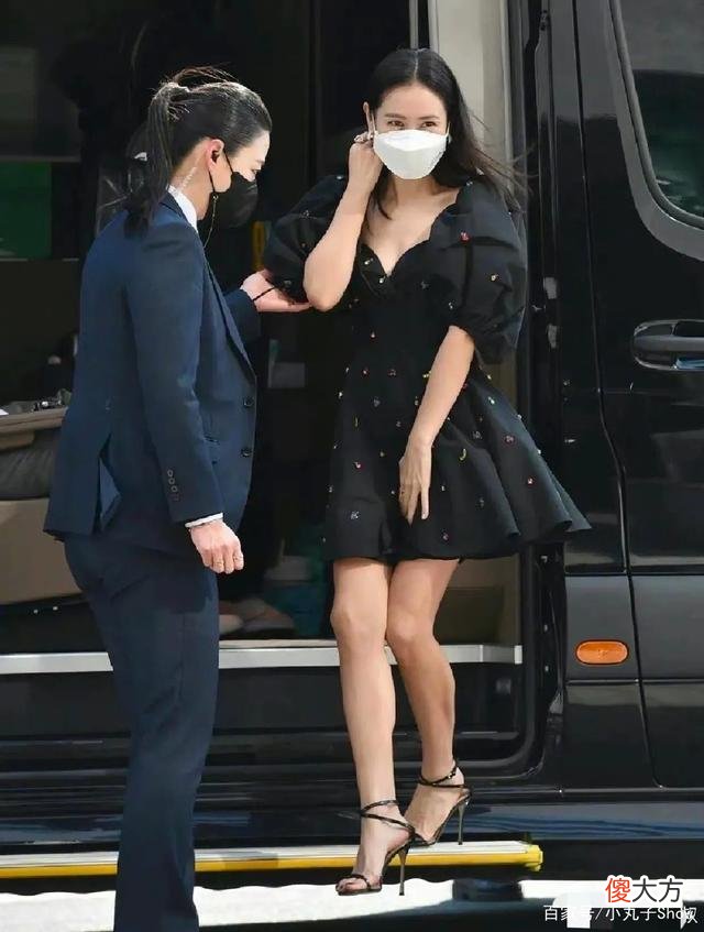 【时尚一点】孙艺珍玄彬夫妇婚后甜蜜同框美照