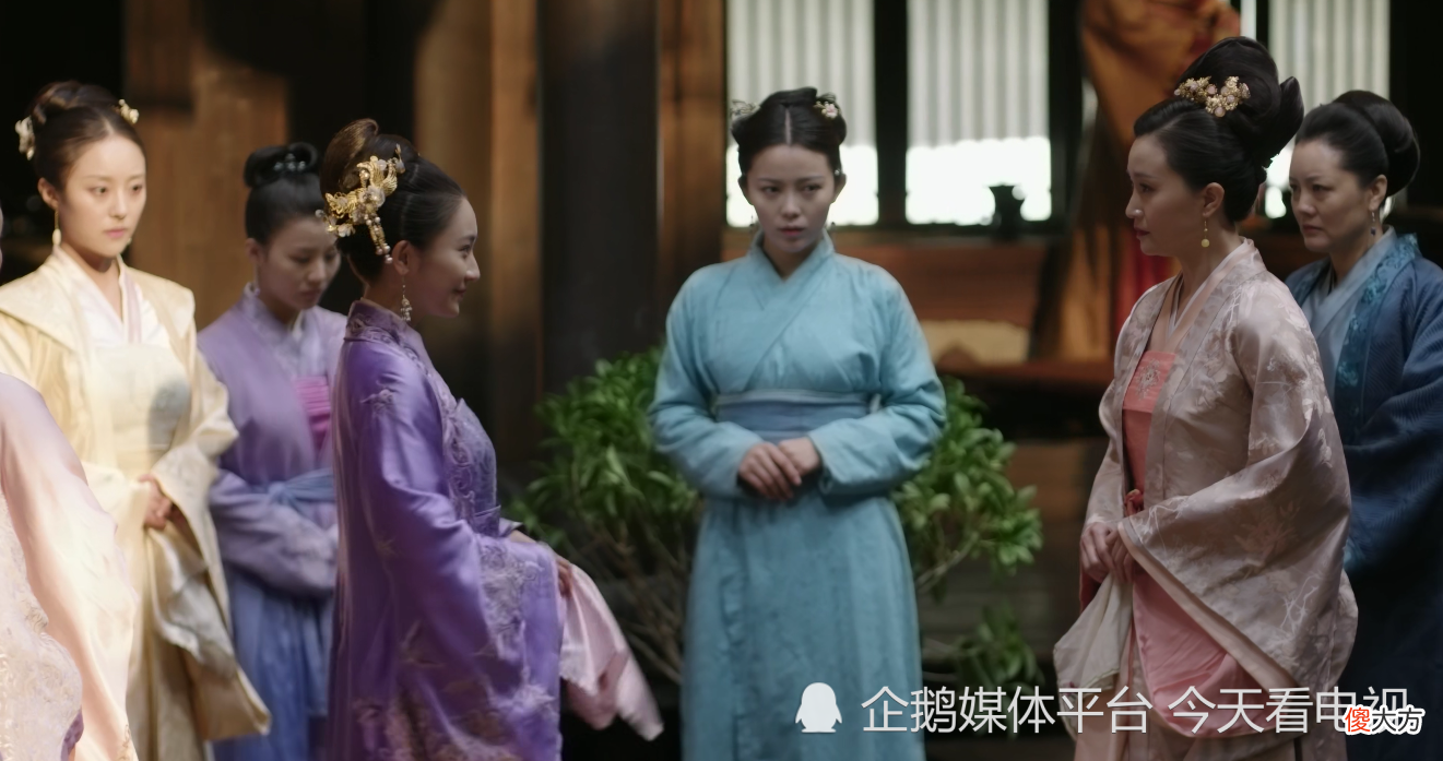 【历史故事】知否：为什么沈皇后送走小邹氏不够，还要在众人面前脱簪请罪？