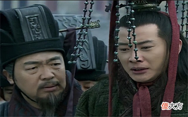 【历史故事】刘协一生最无奈的两句话，一句让曹操如惊弓之鸟，一句却贻笑千年