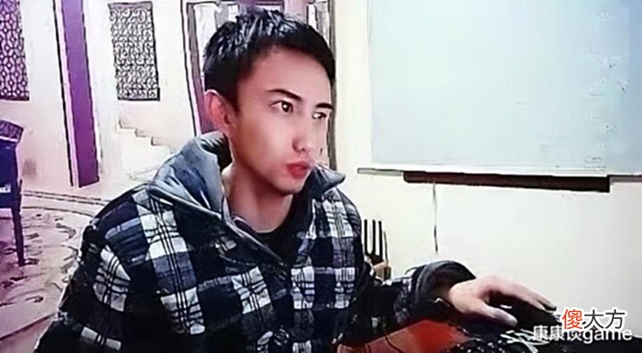 【游戏世界】童锦程被耀扬邀请同居,上演语言极限拉扯?直呼:自己租自己的!