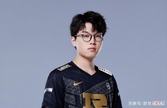 【游戏迷】韩网热议RNG和BLG互换上单：LPL太疯狂！RNG好像拿不到S赛冠军了