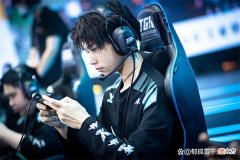 【游戏迷】蓝柚回到hero试训，AG直接热情帮忙，久哲能否让他成为下一个子阳