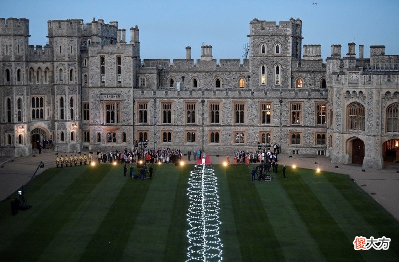 【爱历史】英国女王身体不适缺席活动的真相是什么？举国同庆背后的忧虑