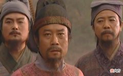 【爱历史】梁山108将为何结局会那么惨？你看宋江在招安前后，干了2件什么事