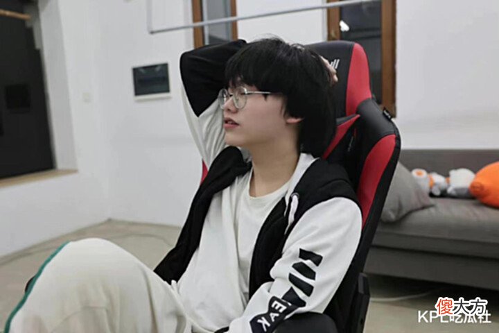【游戏迷】KSG训练赛连锤两A组队伍,BO7四局总时长47分钟,比春决eStar还猛