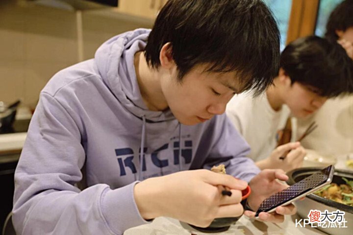 【游戏迷】KSG训练赛连锤两A组队伍,BO7四局总时长47分钟,比春决eStar还猛